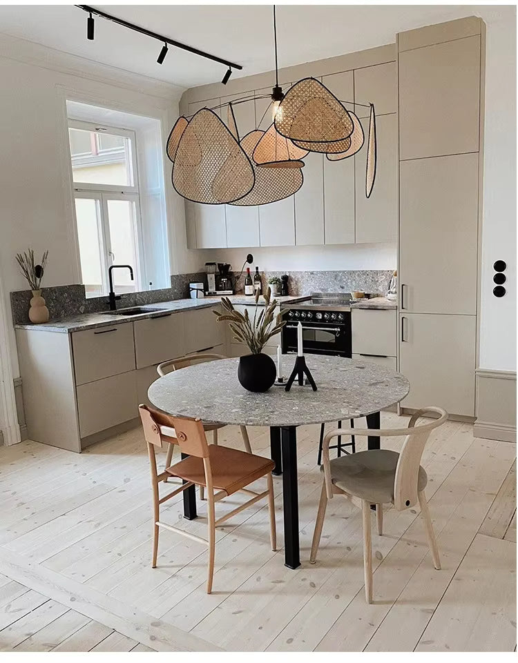 Lustre cannage en rotin