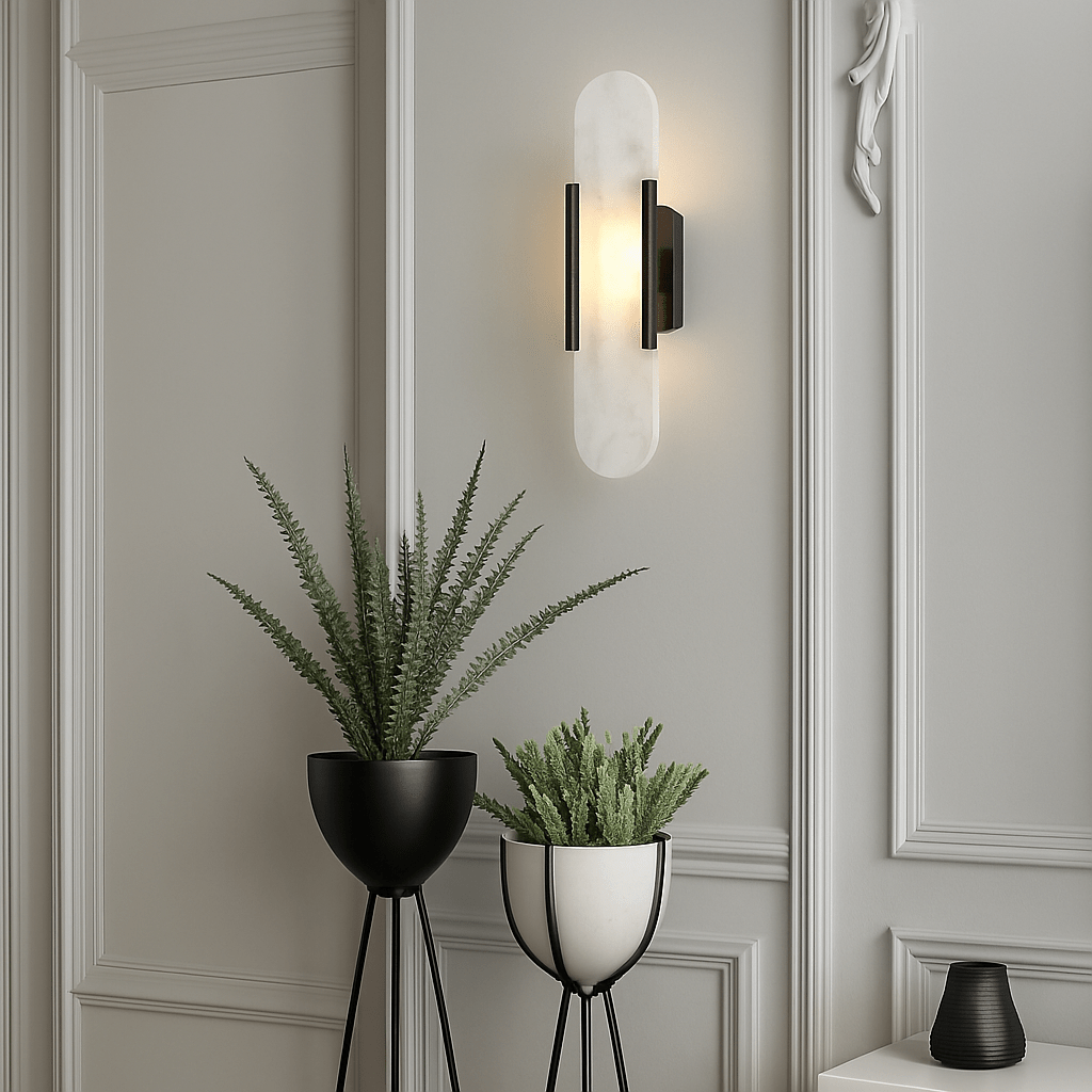 NOIR / SANS AMPOULES / HAUTEUR 35 CM /  LARGEUR 10 CM Applique marbre et laiton