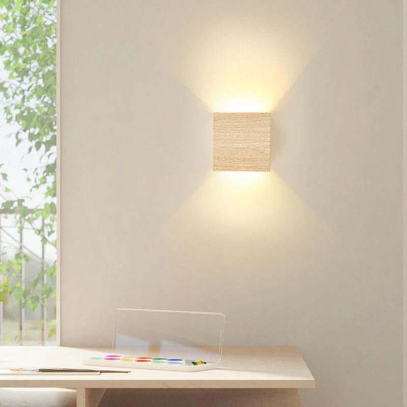 Applique murale cubique en bois naturel