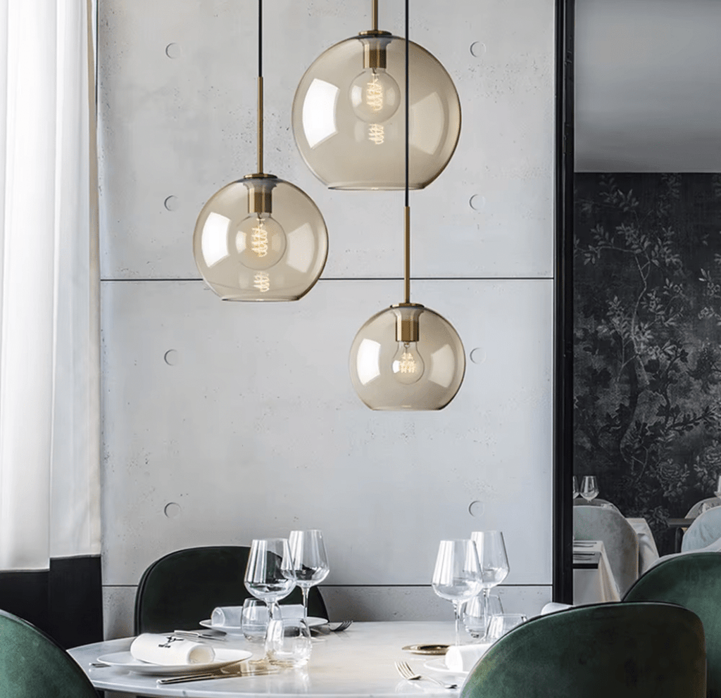 Suspension en verre et laiton